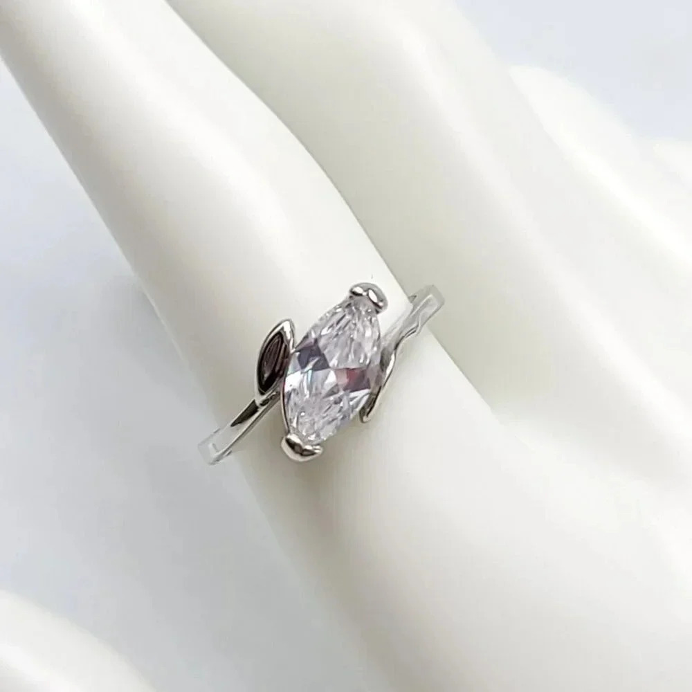 Clear Marquis Cut Glass Rhinestone CZ Silver Plated Cocktail Ring Size 8.75